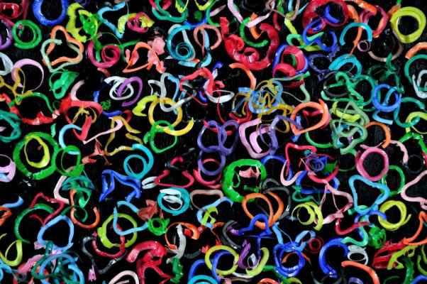 2013 Bellezza grande (dettaglio)   plastica colorata su multistrato di legno cm 100x40